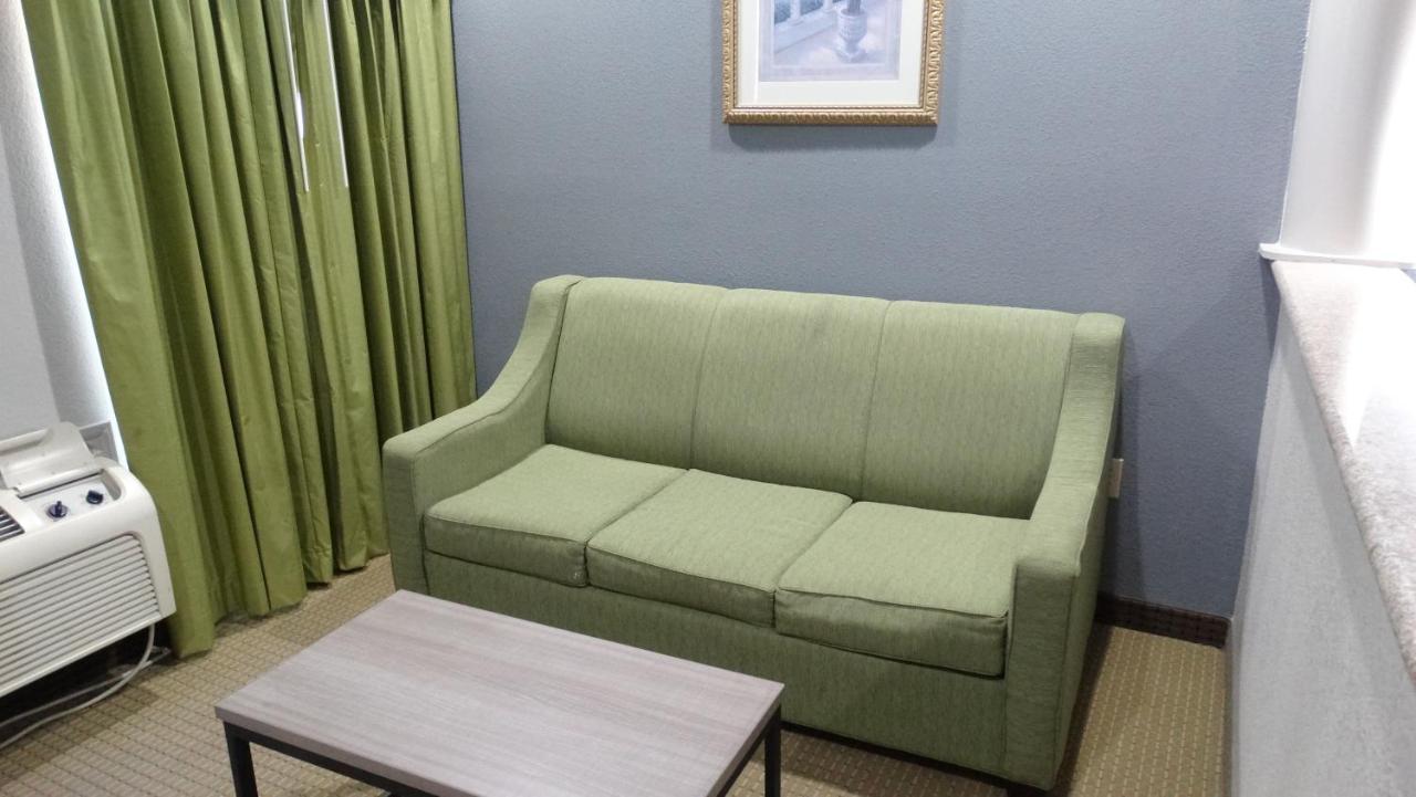 Regency Inn And Suites همبل المظهر الخارجي الصورة