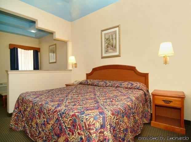 Regency Inn And Suites همبل الغرفة الصورة